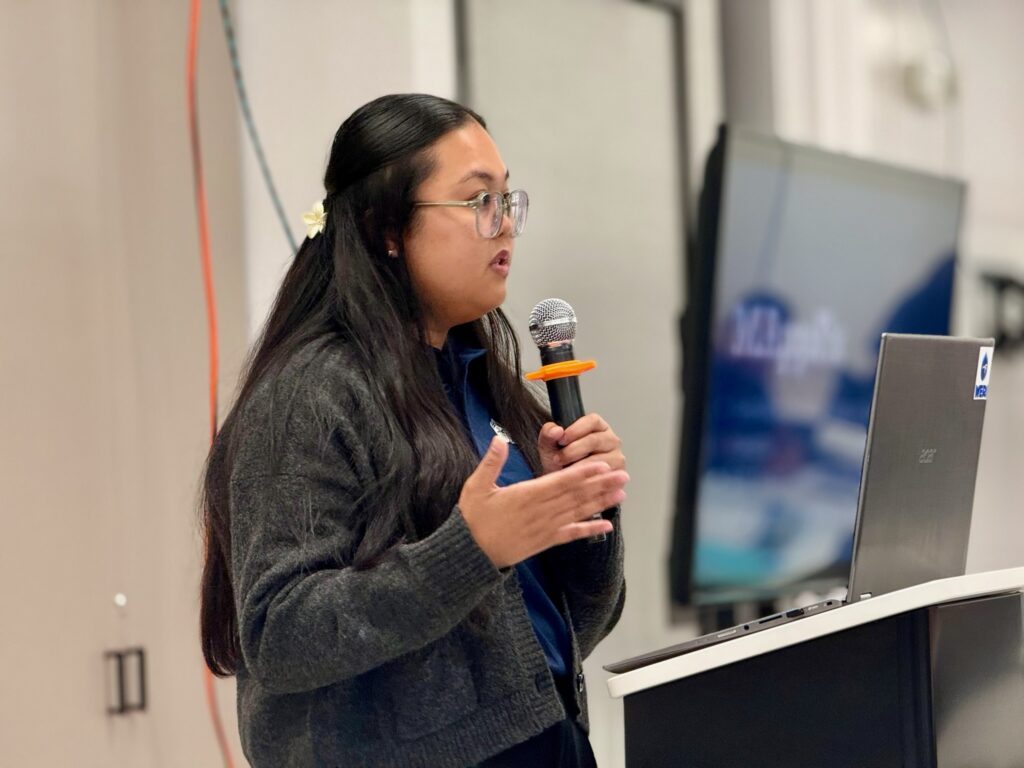 Dannika Valerio, WERI RA, answering the crowd's questions regarding the GHS  MAppFx resource.